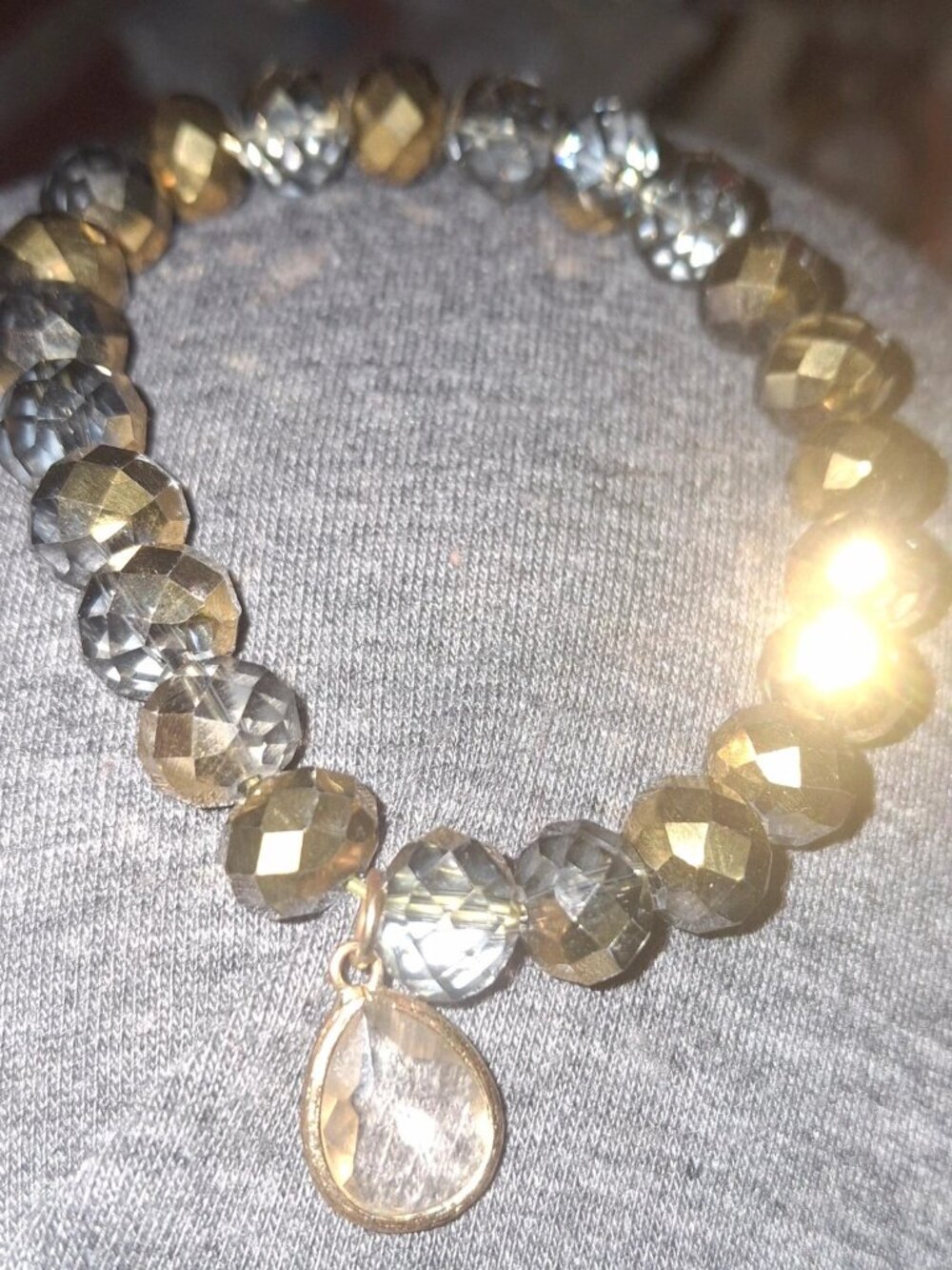 Bracelet stretch sparkly crystal beads with a charm
